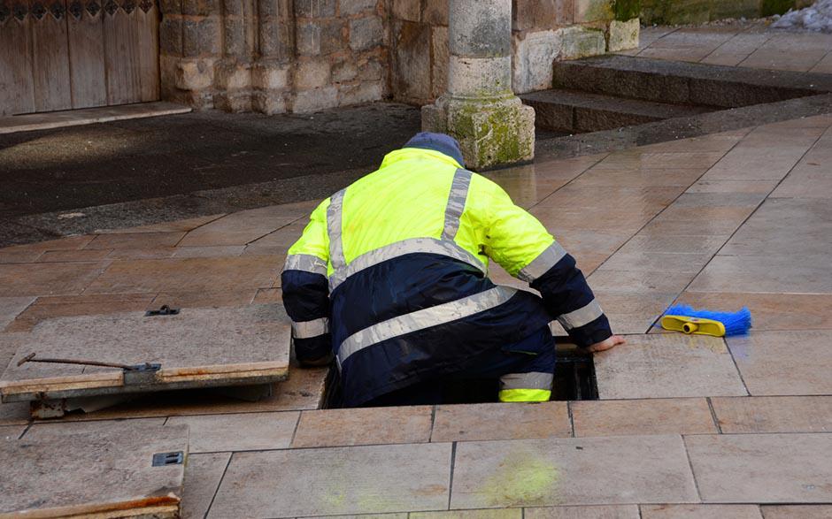 déboucher canalisations wc Garches